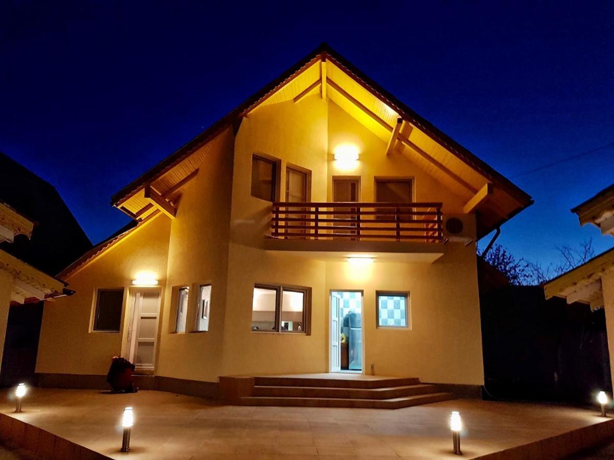 דירות Două Mai Complex Pria מראה חיצוני תמונה