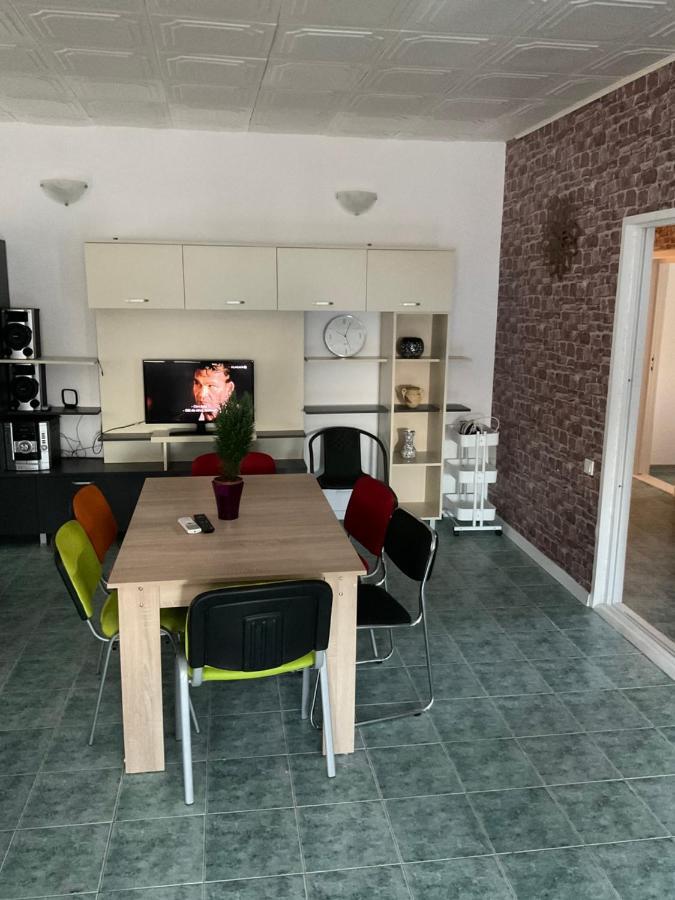 דירות Două Mai Complex Pria מראה חיצוני תמונה